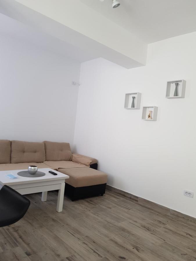 Moni Apartment Năvodari Extérieur photo